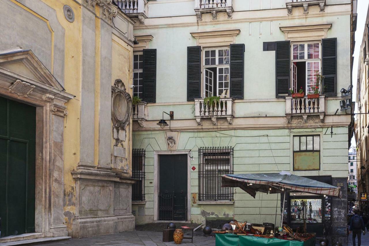 Wood And Stone Apartment In The Historical Center Genoa Ngoại thất bức ảnh