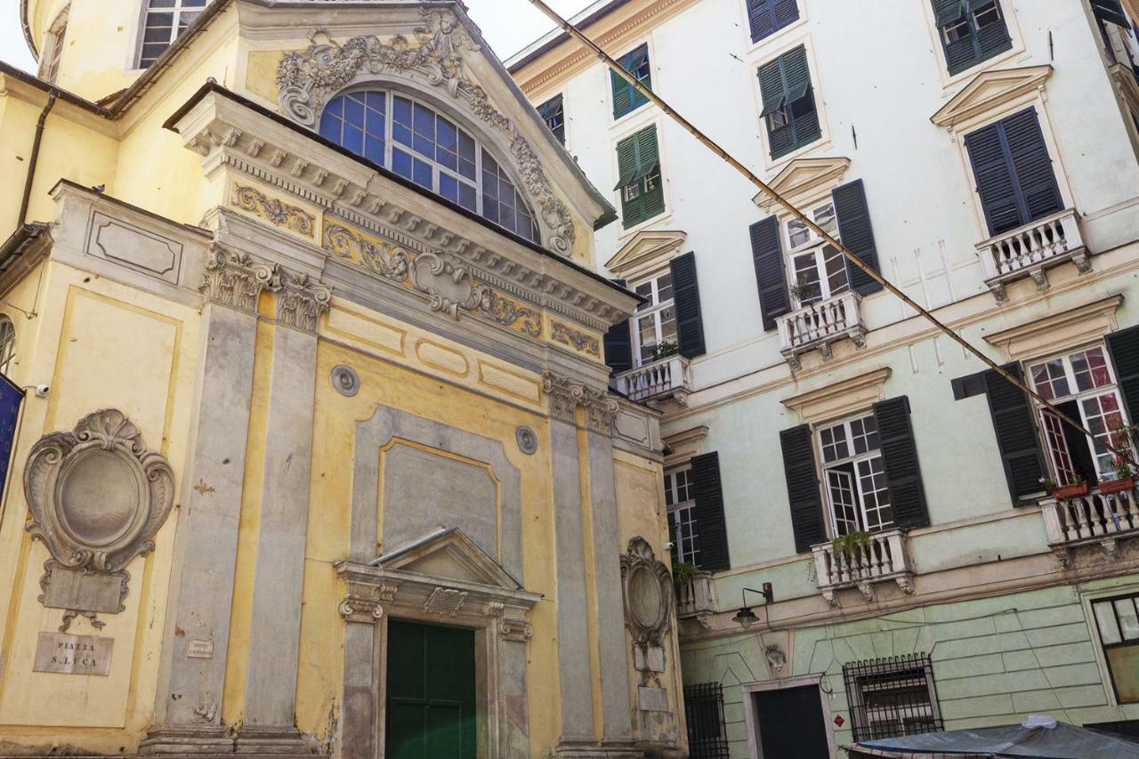 Wood And Stone Apartment In The Historical Center Genoa Ngoại thất bức ảnh