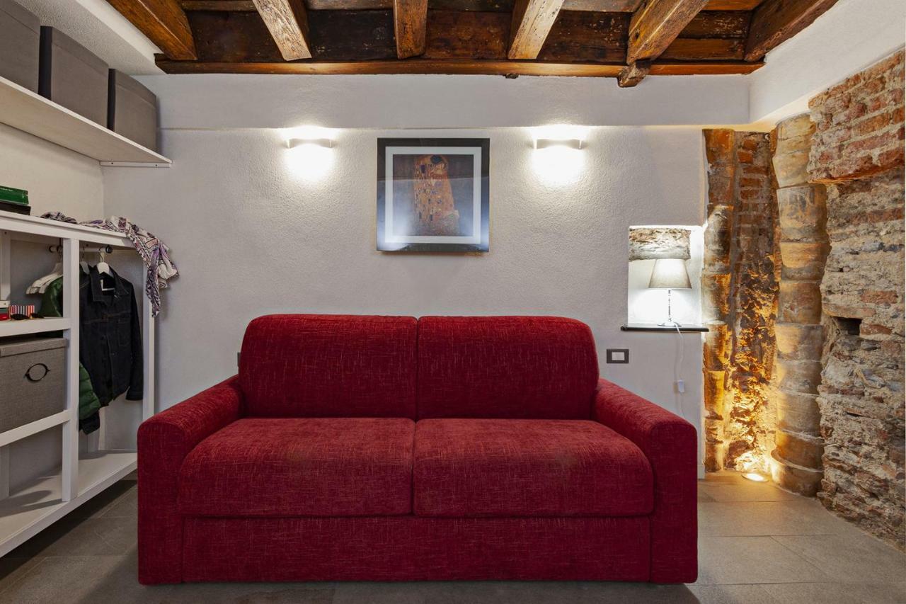 Wood And Stone Apartment In The Historical Center Genoa Ngoại thất bức ảnh